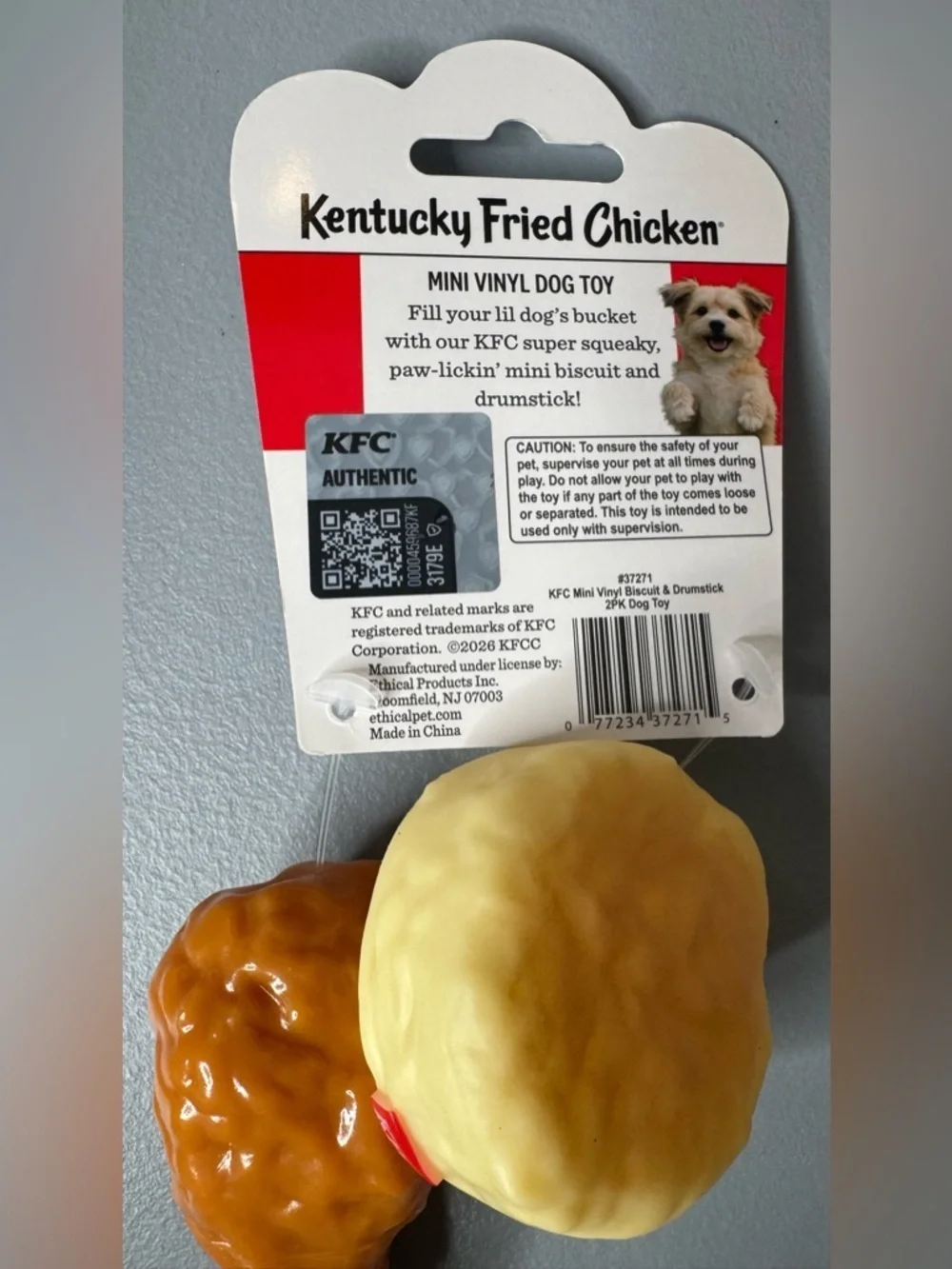 KFC officially licensed Biscuit & Drumstick Vinyl Dog Toy Set with squeaker